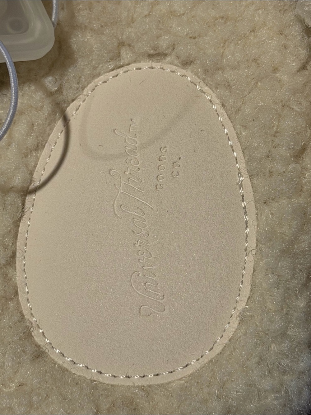 Universal Thread Cream Plush Sherpa Slip-On Slippers - Picture 6 of 7